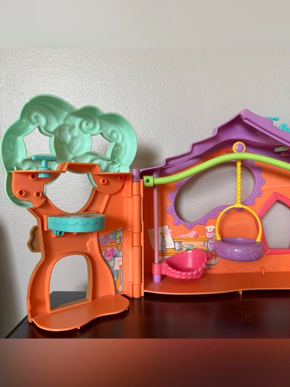 Hasbro LPS Littlest Pet Shop Orange Club Tree House Play Set Swings 2007 No Door